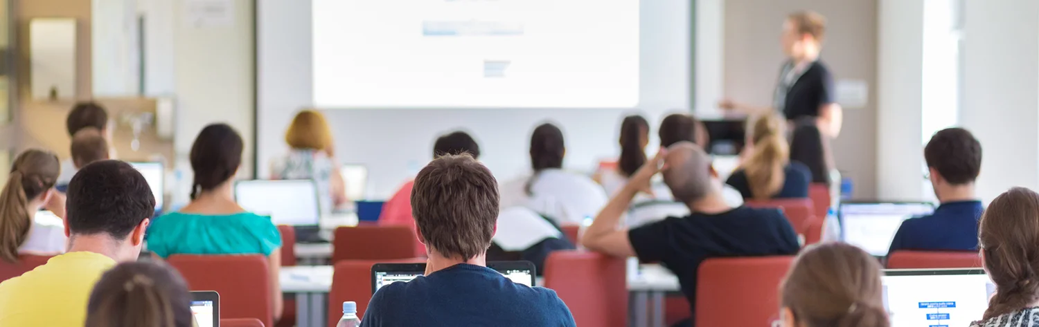Bild Weiterbildung Erwachsene Bild Weiterbildung Erwachsene