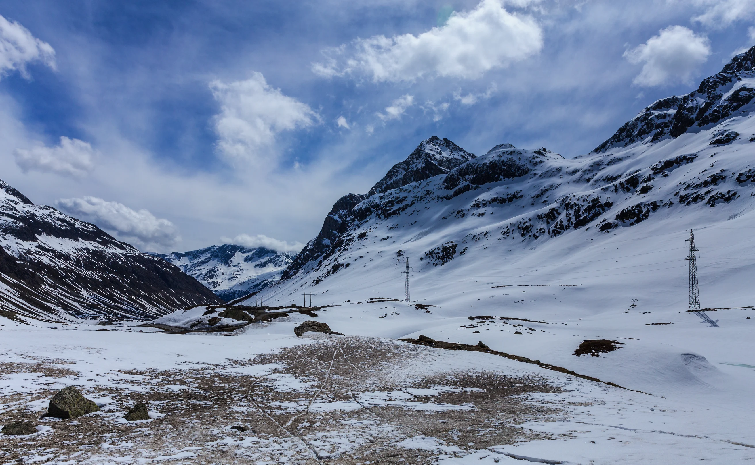 Immagine che rappresenta la Svizzera (montagne)